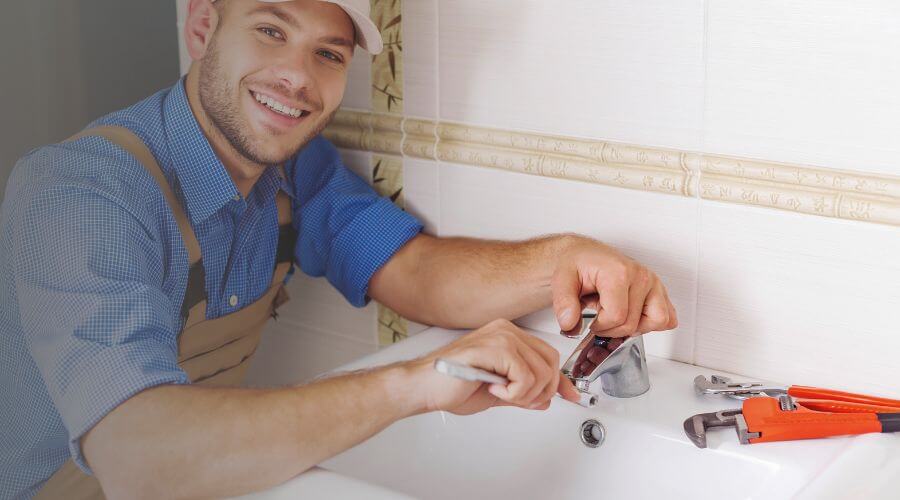 Faucet cartridge replacement in Center Hill, FL